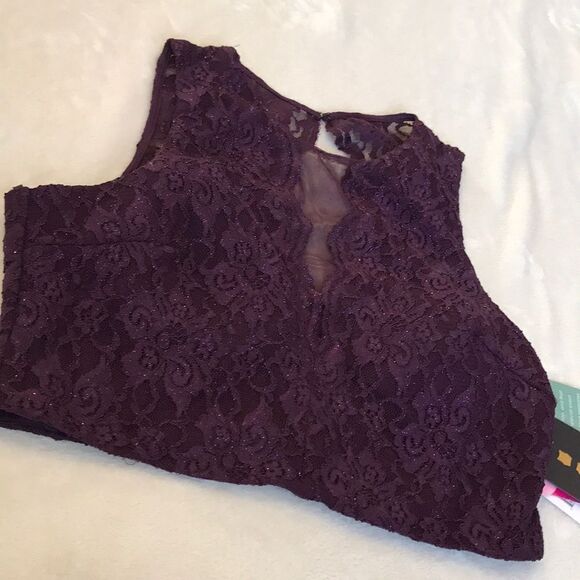 NWT City Triangles Purple Lace Crop Top - Size 15 - Picture 1 of 14